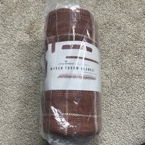 NIP Little Korboose By April Nemeth Woven Throw 50x60” Brown/white Plaid